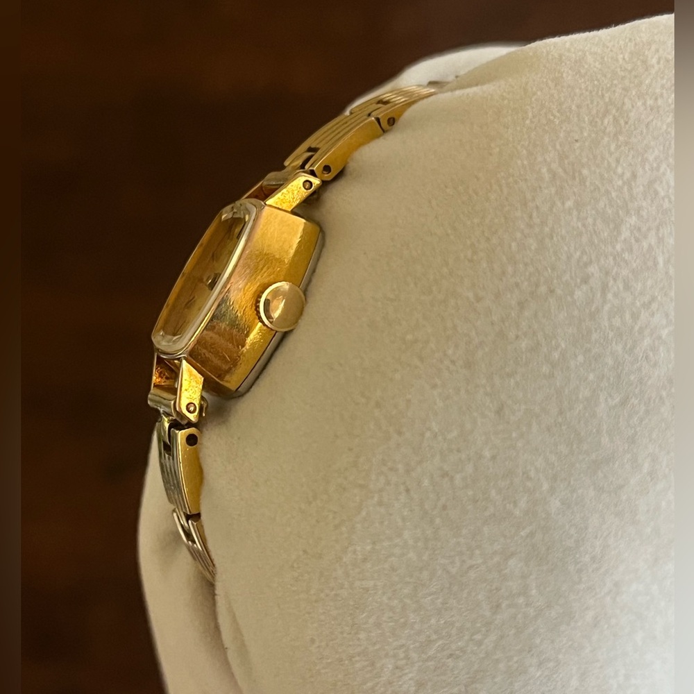 TISSOT SAPHIR mechanical hand winding ladies watch gold plated 20 microns. - Picture 6 of 15